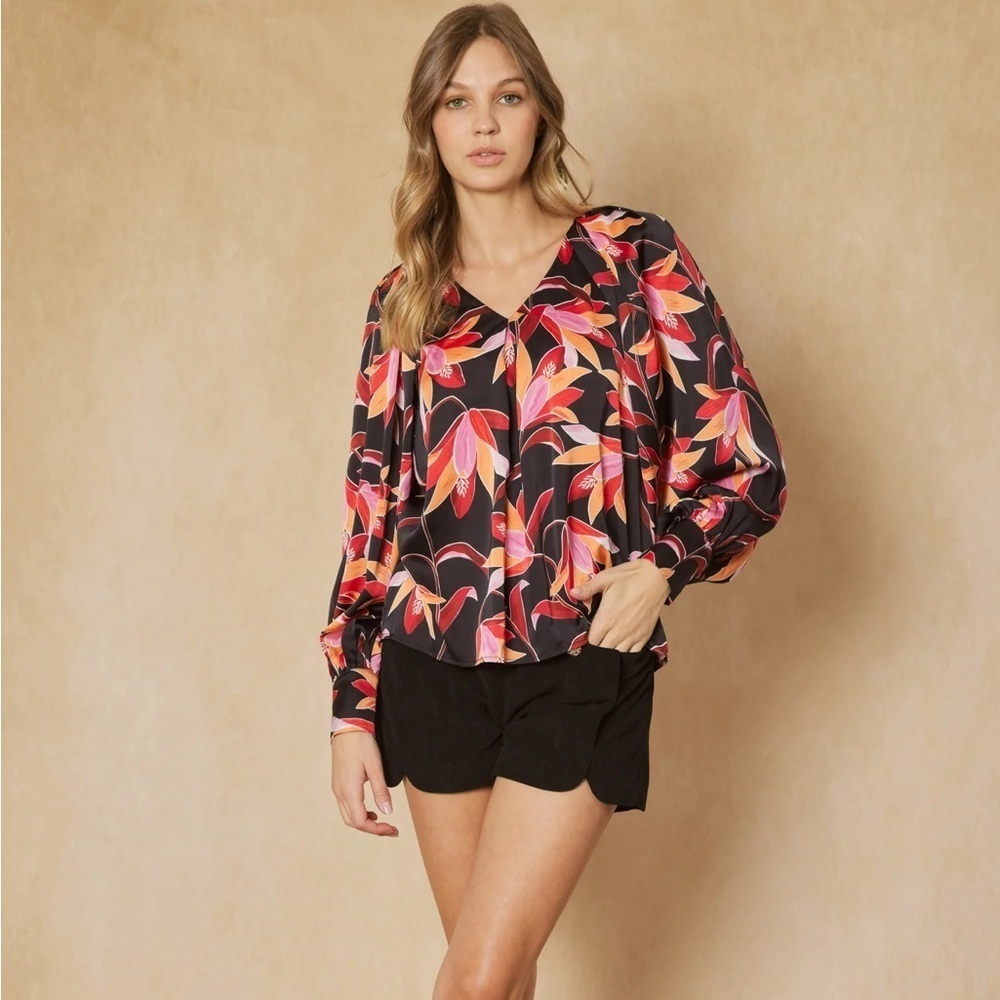 Entro floral pleated blouse